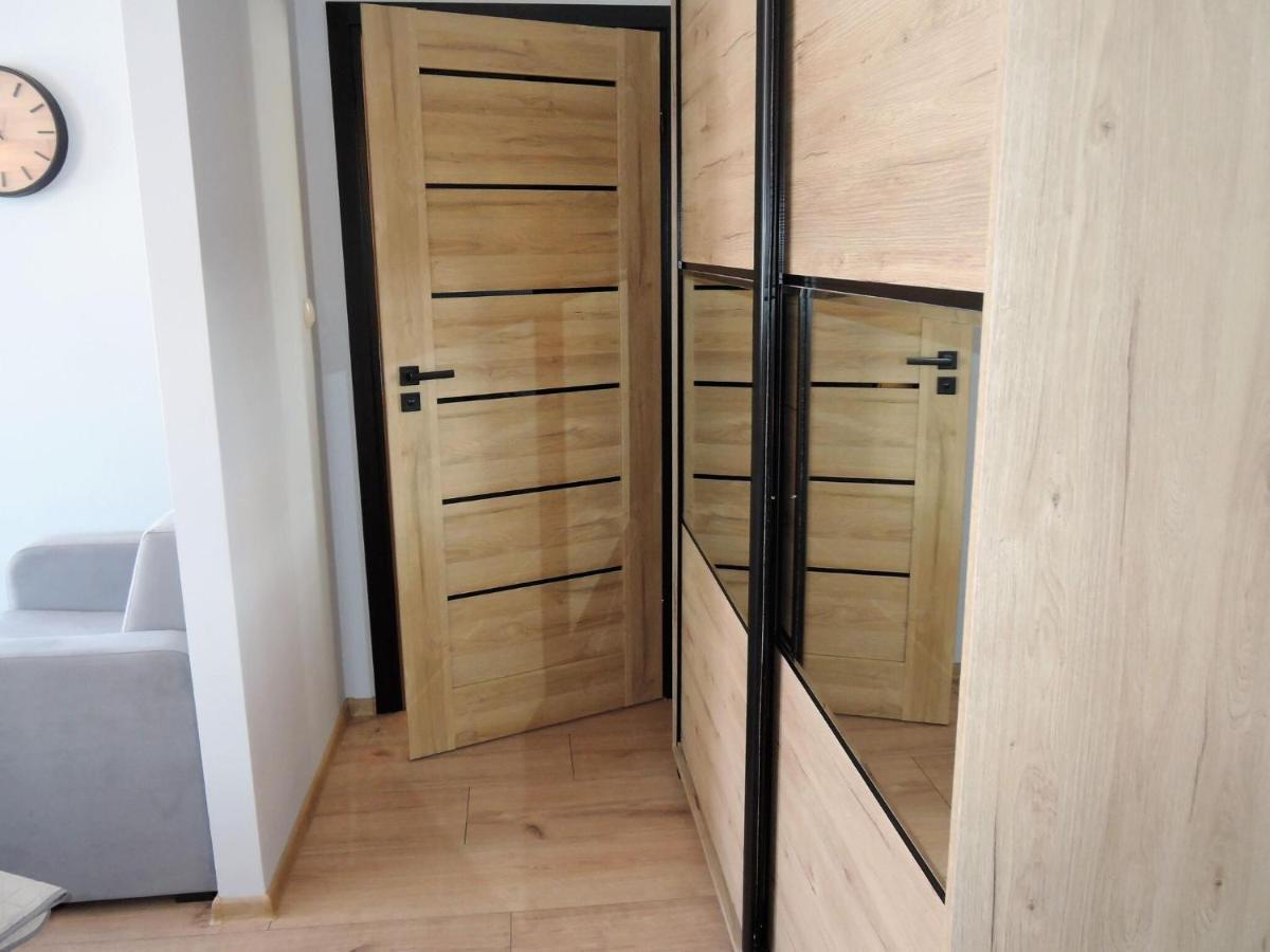 Great Studios Right In The City Center, Winouj Cie 斯维诺乌伊希切 外观 照片